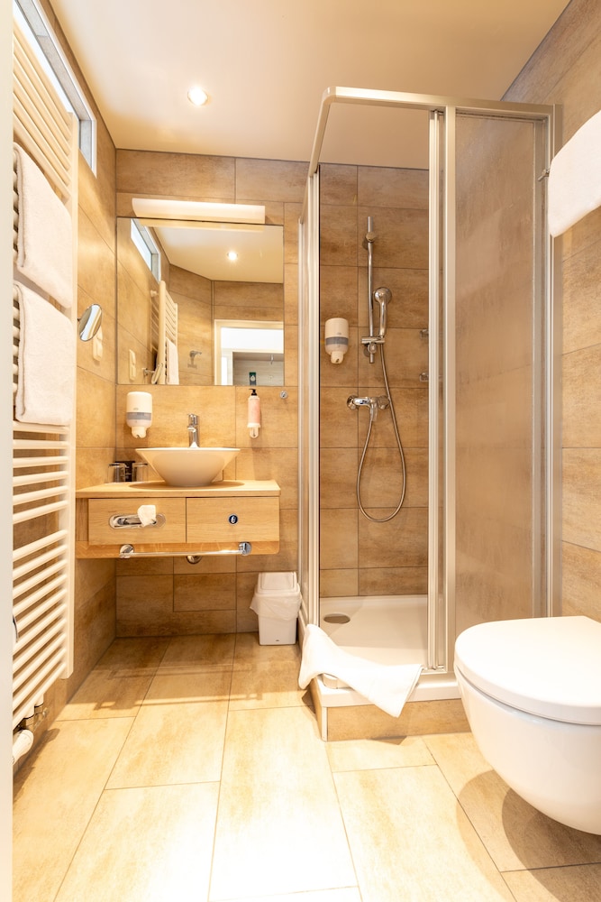 Standard Double Room - Photo 3