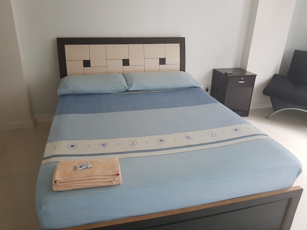 Deluxe Room with Private Kitchenette photo 3