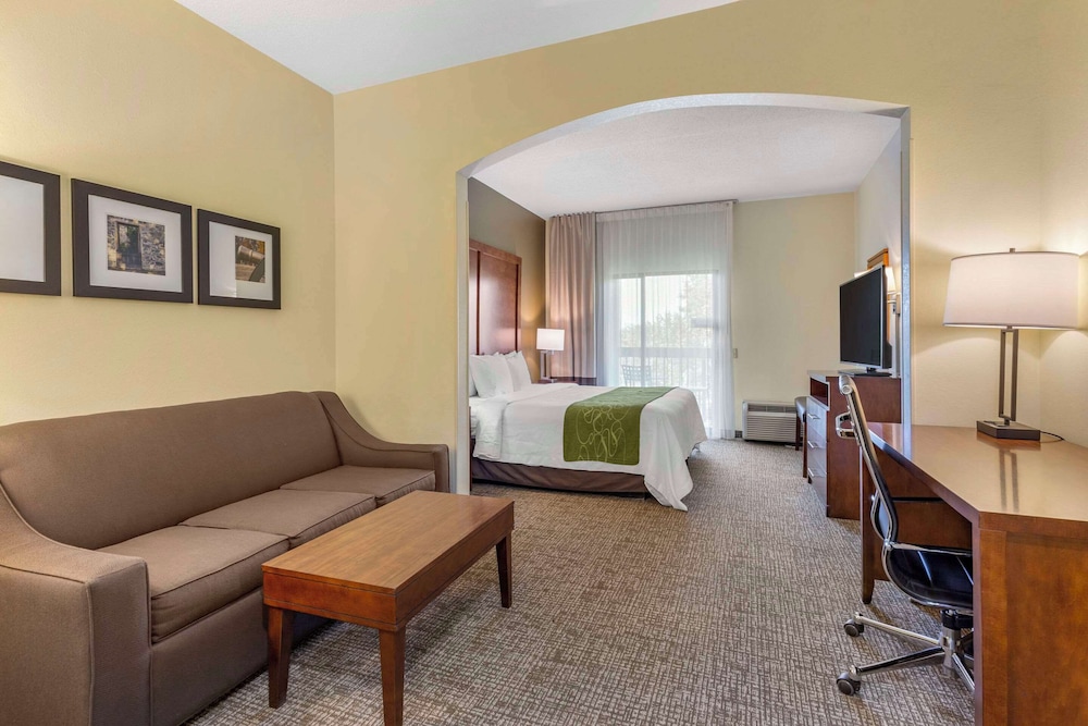Suite, 2 Queen Beds, Non Smoking