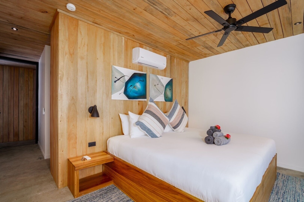 Villa photo 1