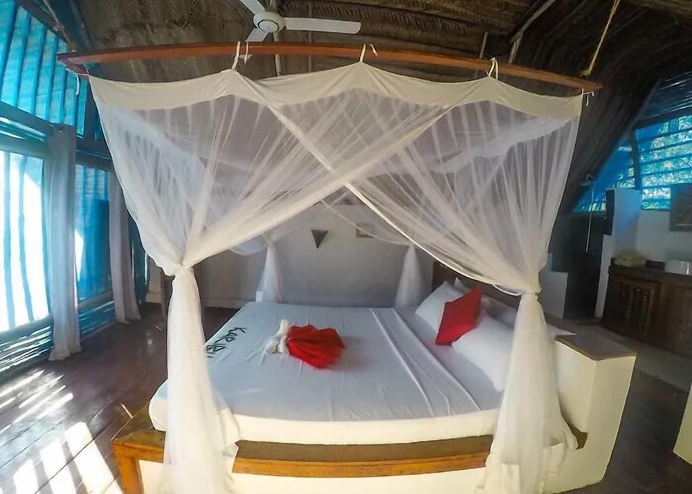 Basic Single Room, Beach View