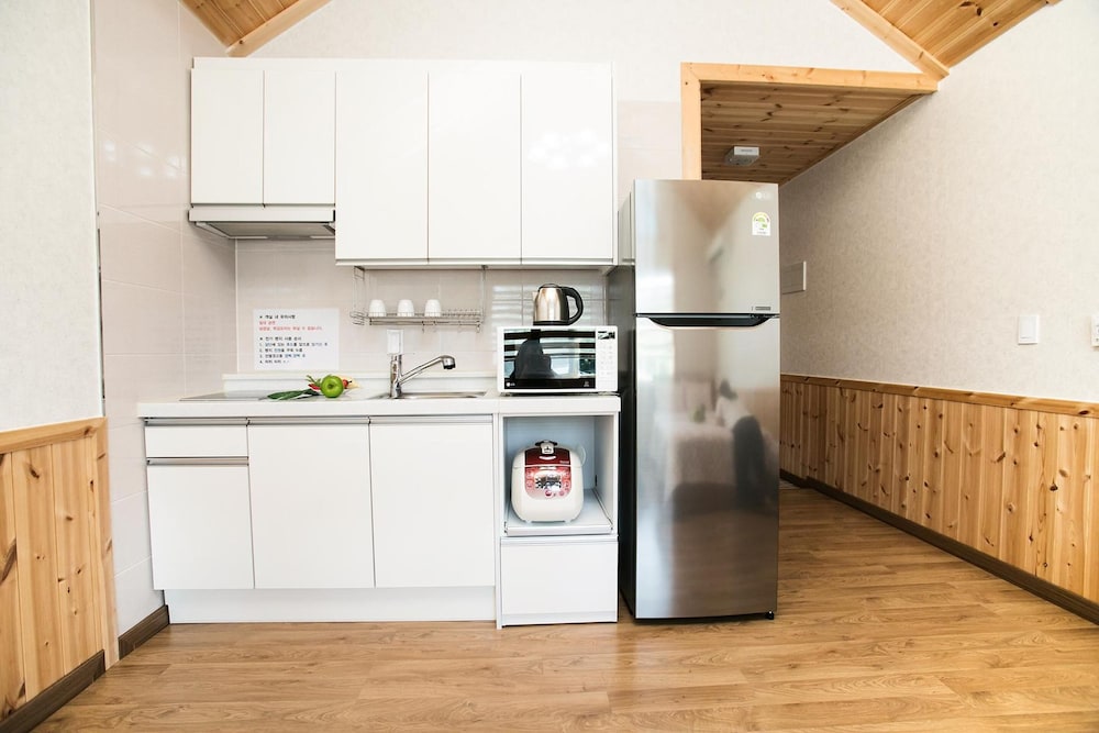 Basic Room, 1 Bedroom (Jinjoo202) - Photo 4