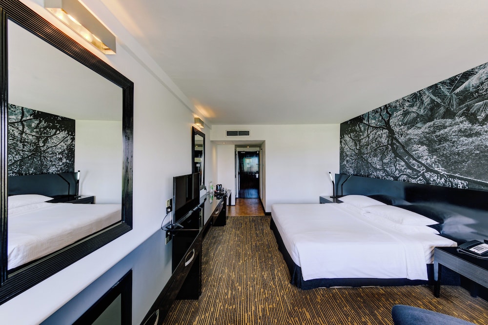 Executive Room with Lounge Access photo 2