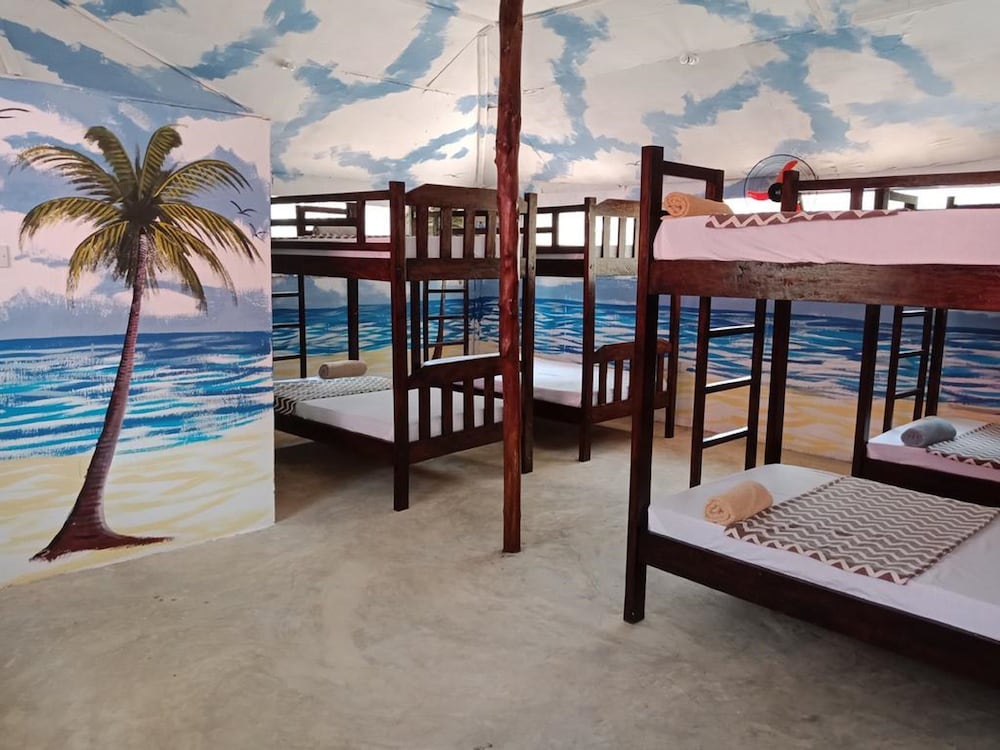 Shared Dormitory, Multiple Bedrooms photo 1