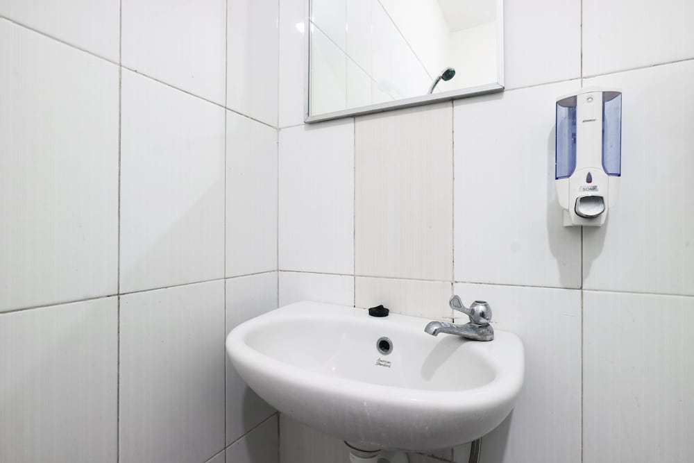 Standard Room, Shared Bathroom photo 3