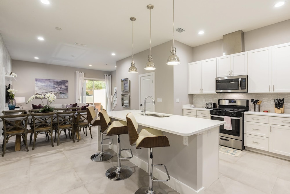 4 BR 4 BA Villa 5min Disney BBQ Boblebad, Bilde 7