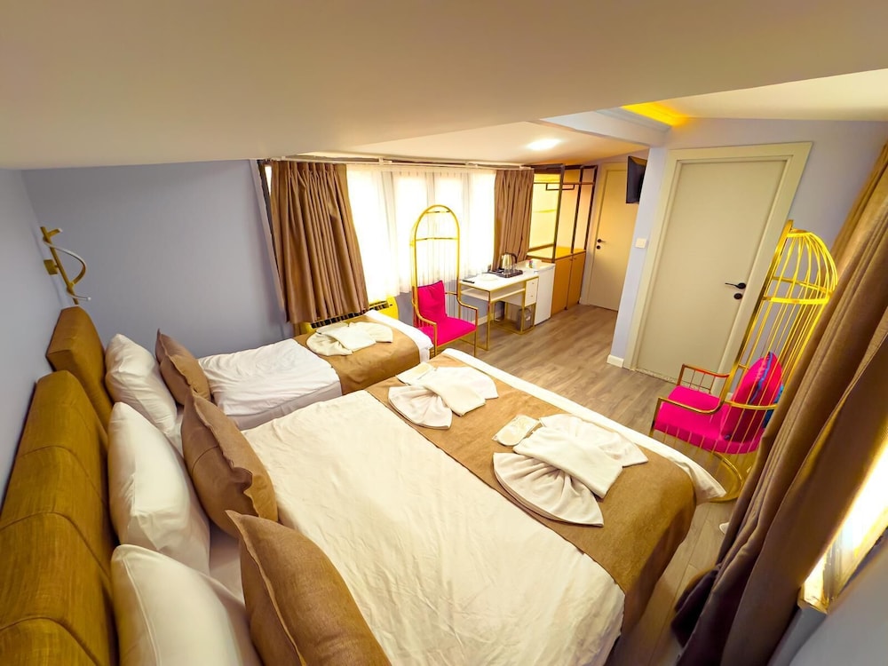 Pent House photo 1