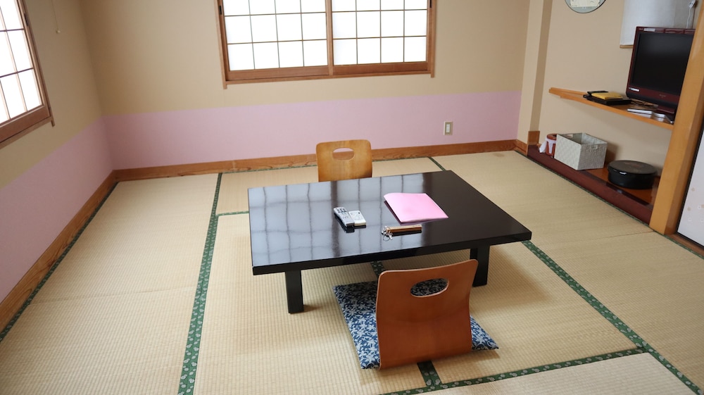 Japanese Style Room For 3 Guests - Photo 1