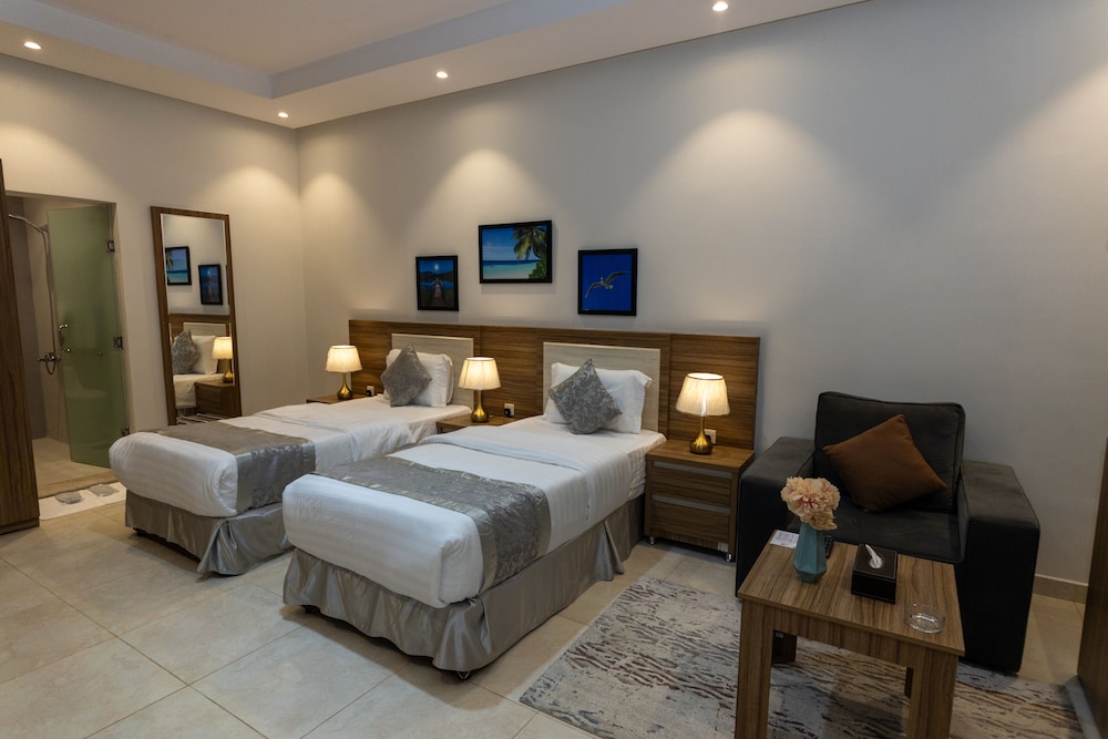 Standard Twin Room - Photo 4