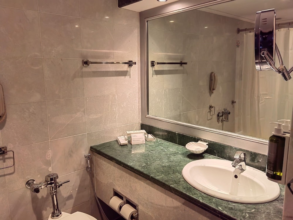 Deluxe Twin Room (Oasis) photo 2