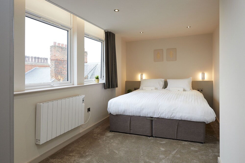 Superior Suite - Photo 4