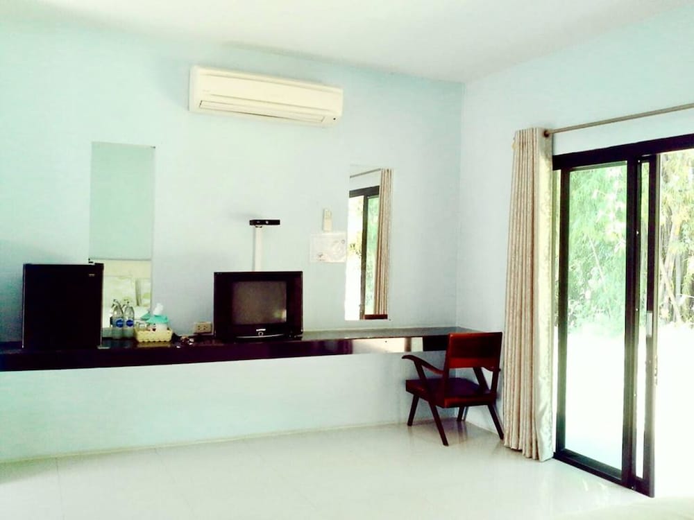 Standard Twin Room photo 3