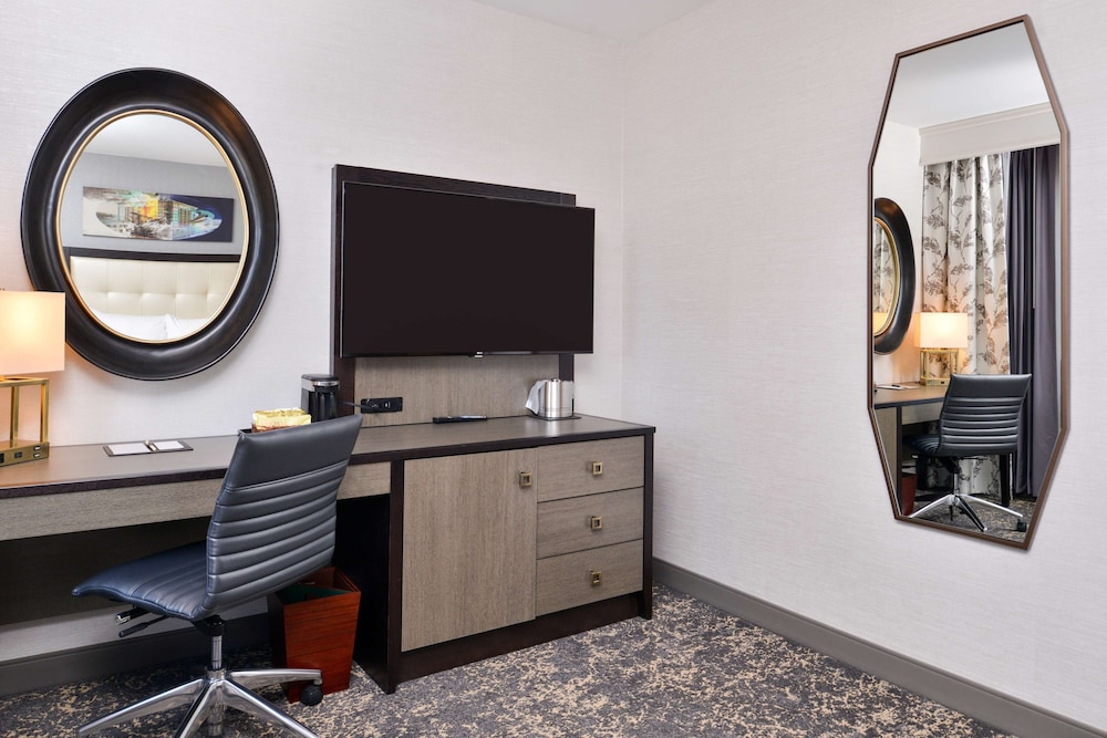 Studio Suite, 1 King Bed, Accessible (Hearing) - Photo 6