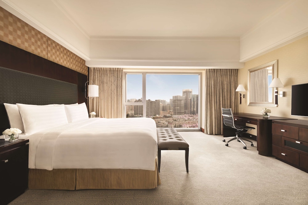 Deluxe Suite Twin