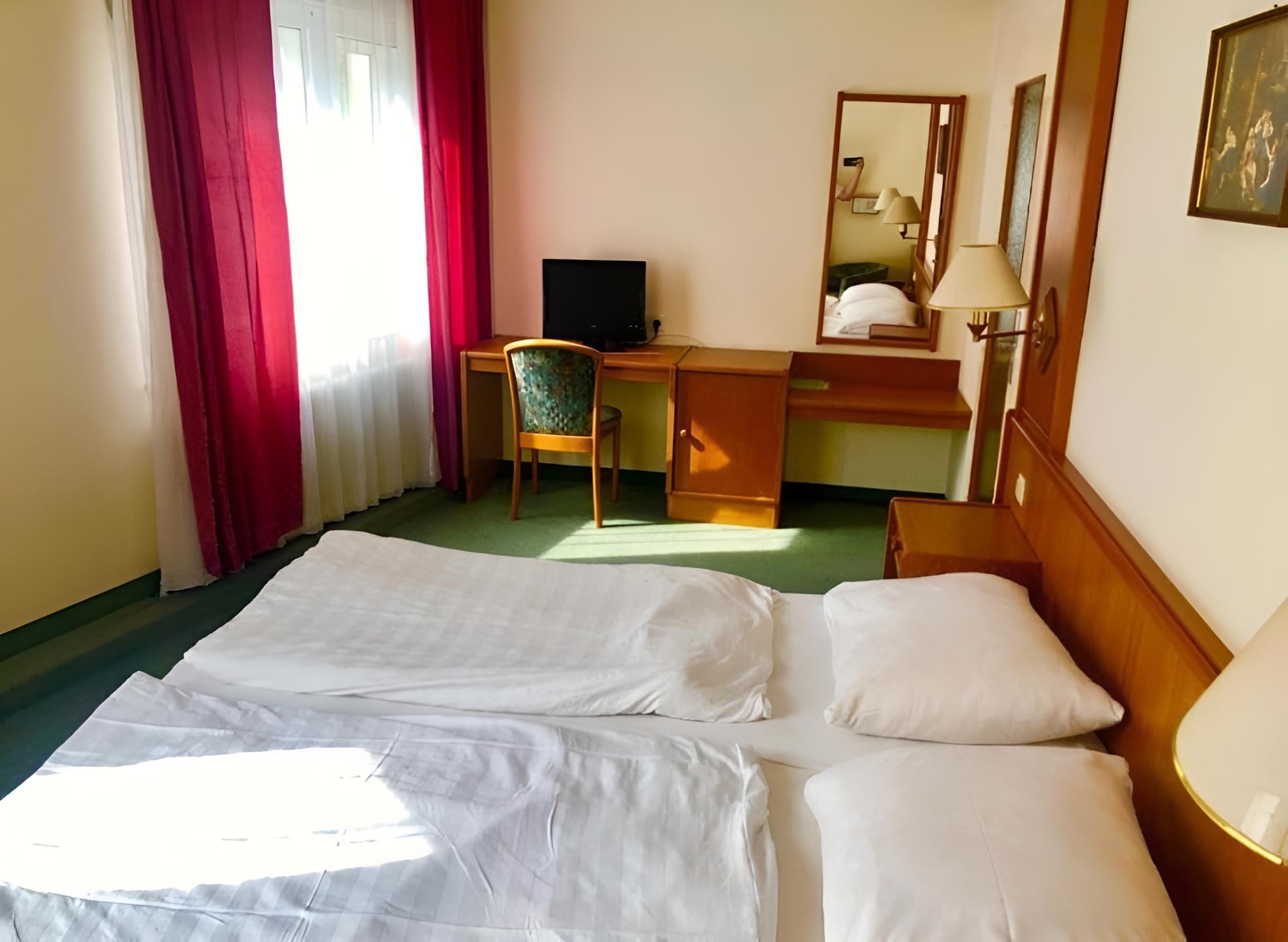 Comfort Double or Twin Room photo 1