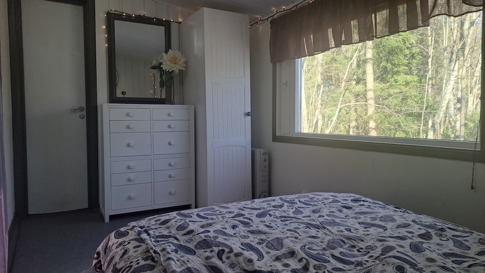 Family Cottage, 2 Double Beds, Lake View, Lakeside (Evika 4) photo 3