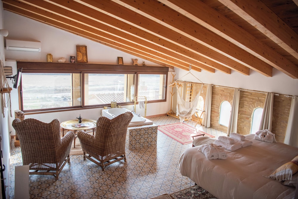 Honeymoon Double Room, Garden View