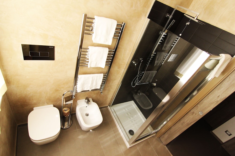 Standard Double Room Single Use, Ensuite