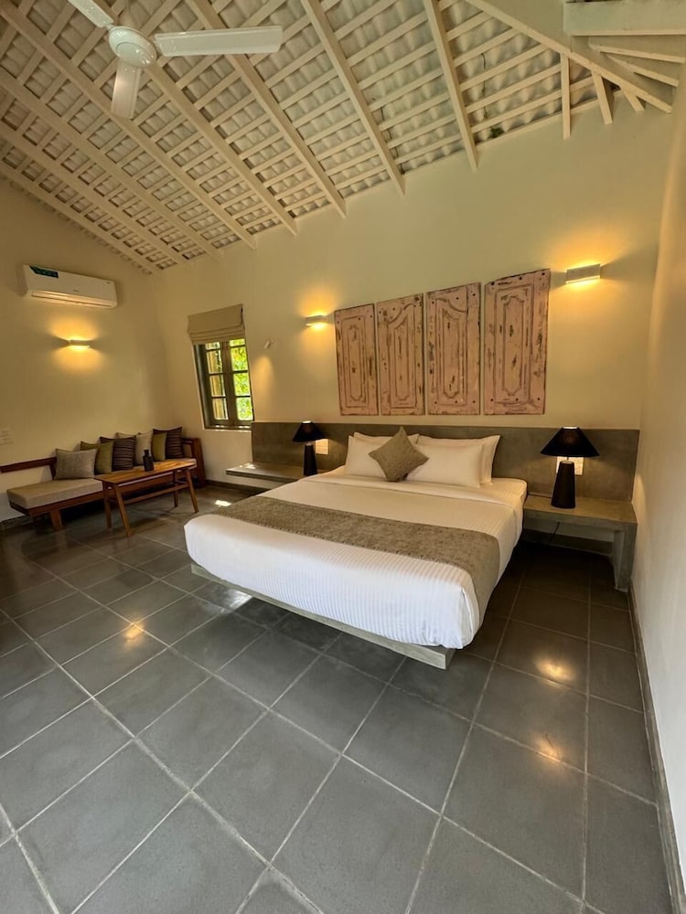 Luxury Villa photo 2
