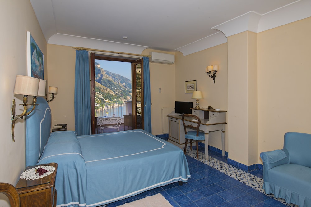 Superior Double Room, Terrace, Sea View - Photo 16