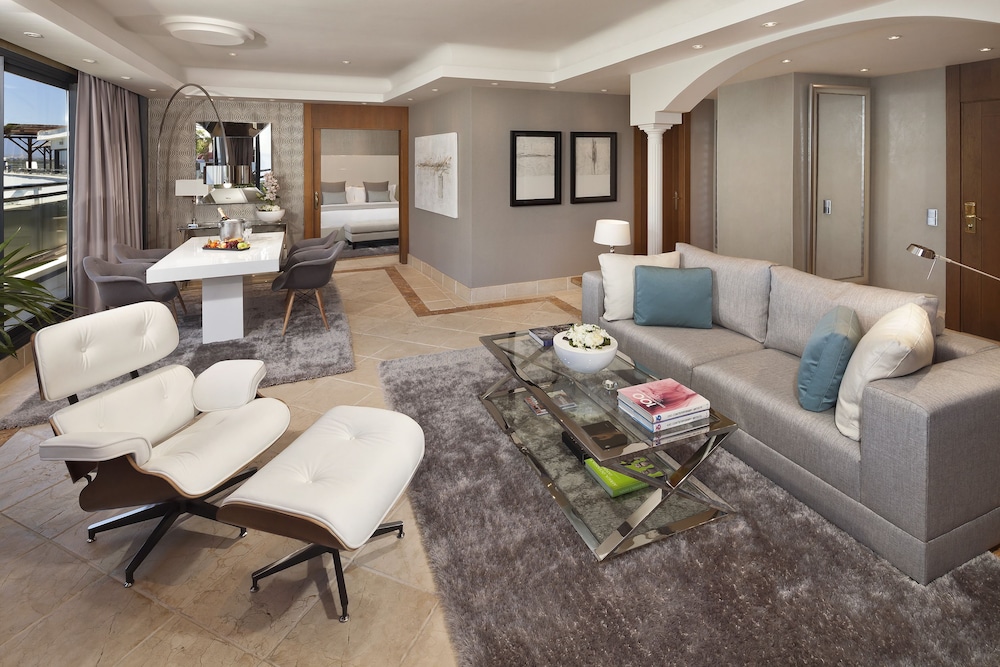 Suite Penthouse Sea View (Red Level Lounge Access) photo 2