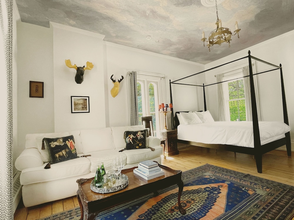 Signature Room, 1 Queen Bed with Sofa bed, Non Smoking, Garden View