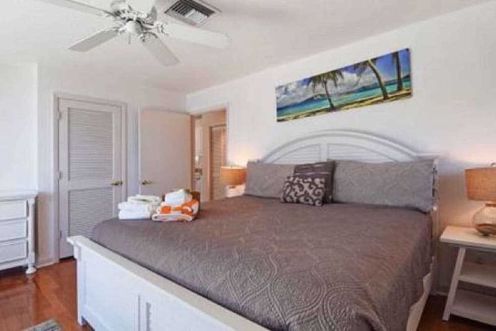 Condo (Southwind 7)