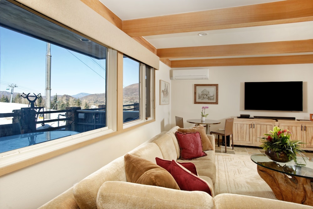 Condo, 4 Bedrooms