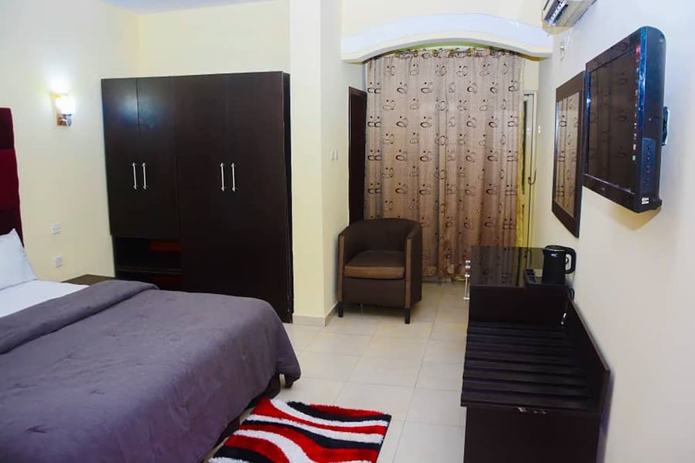 Classic Room - Photo 5