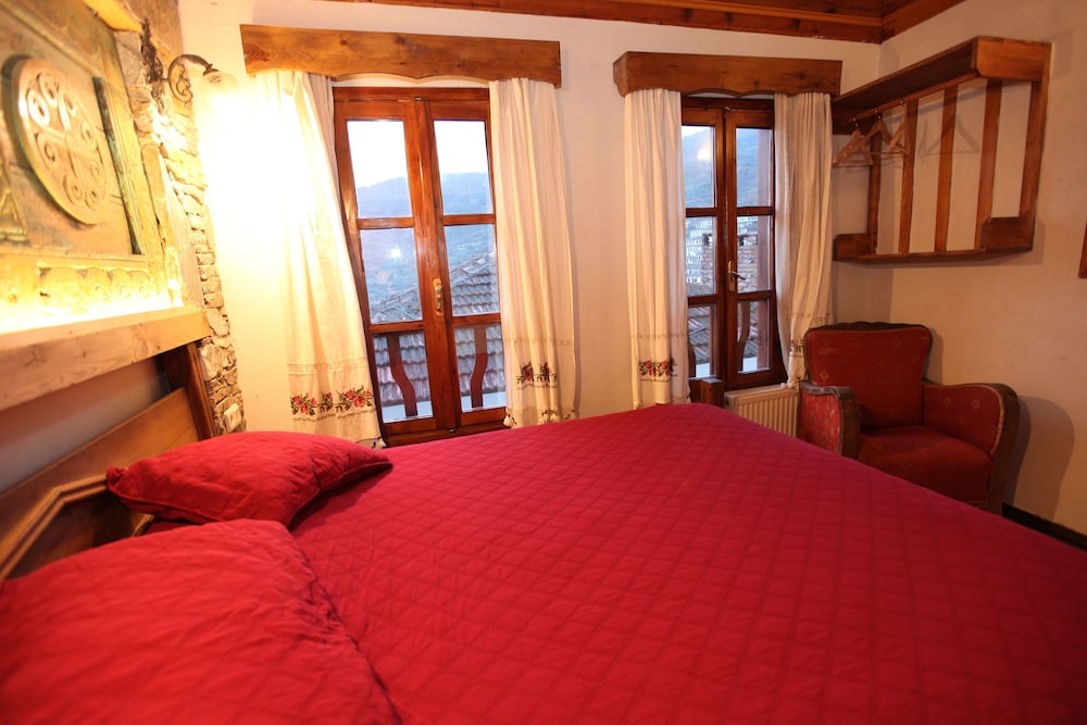 Single Room - Photo 3