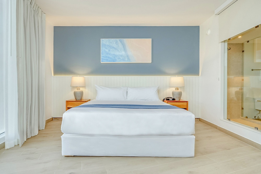 Premium Sea View King photo 2