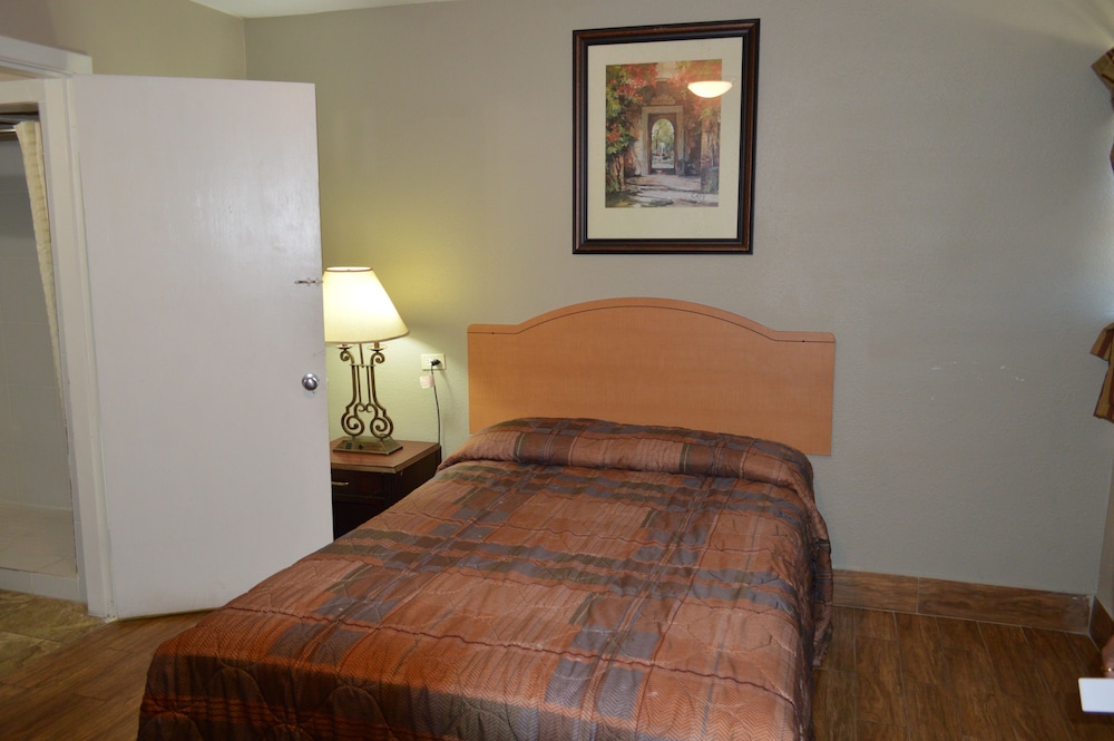 Basic Single Room, 1 Twin Bed photo 1