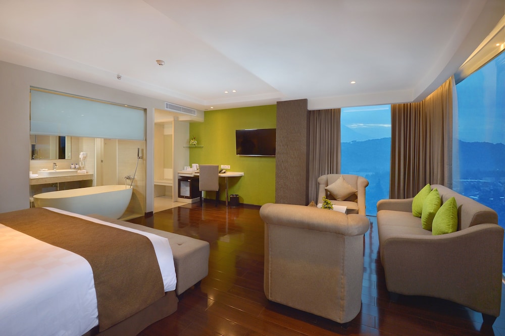 Executive Suite photo 3
