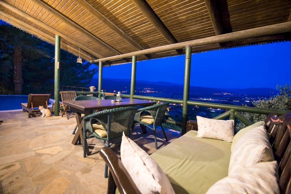 Villa, 2 Bedrooms photo 3