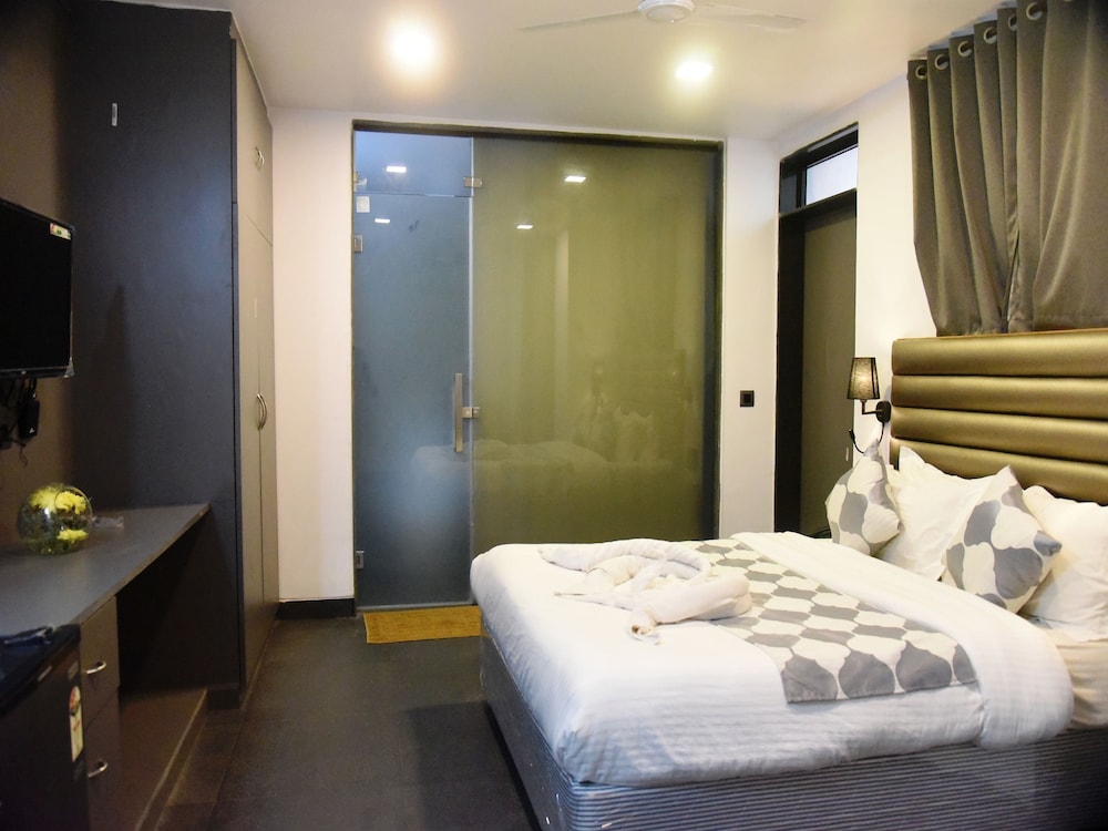 Executive Room - Photo 2