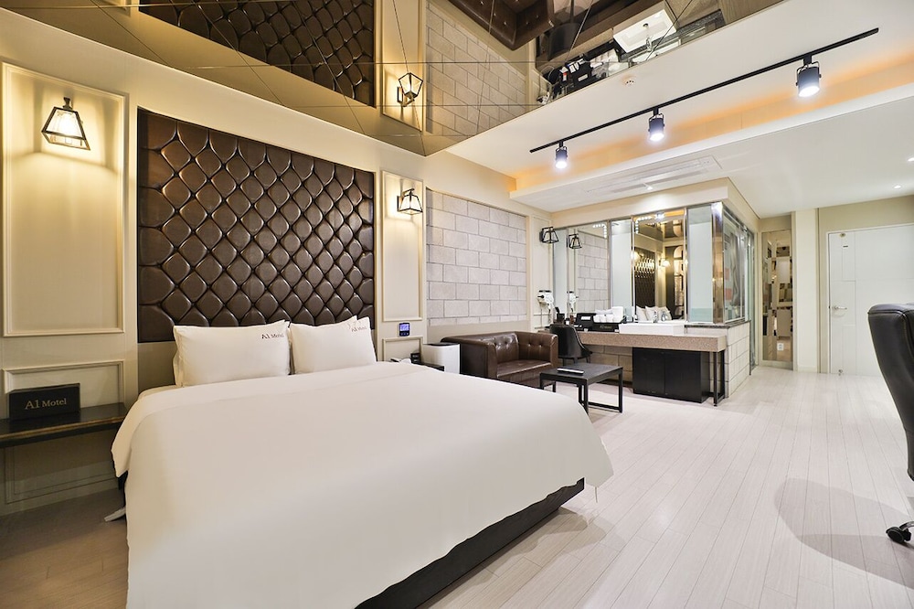 Premium Double Room, 1 Double Bed photo 3
