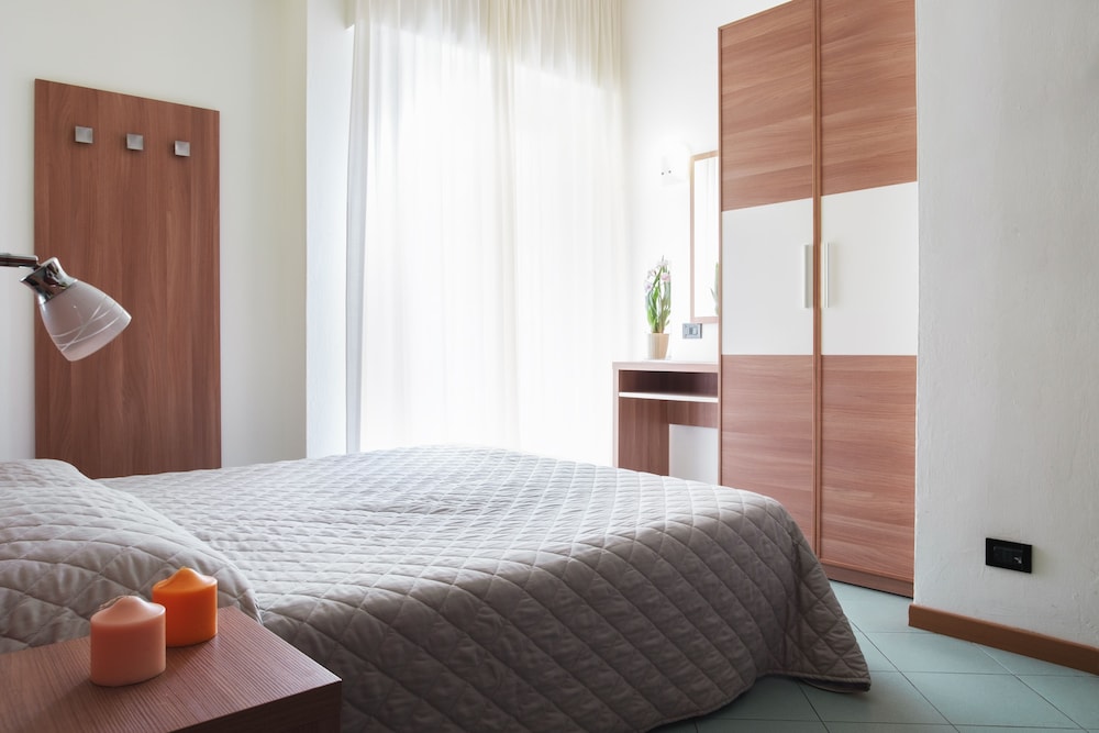 Double Room - Photo 3