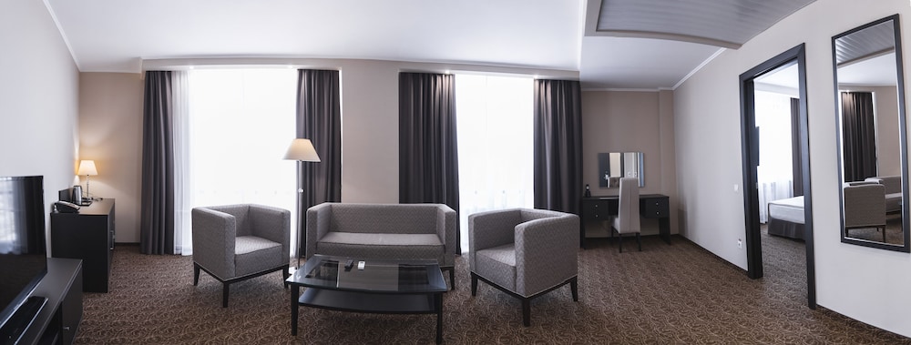 Suite, 1 Bedroom photo 1