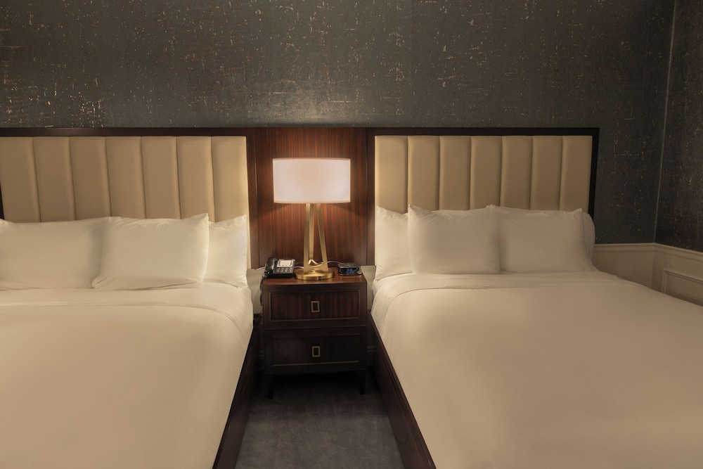 Luxury Double Room, 2 Queen Beds photo 2