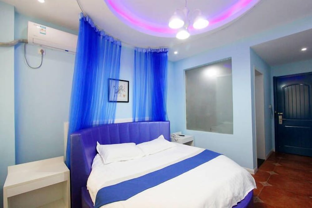 Standard Double Room, Beach View photo 1