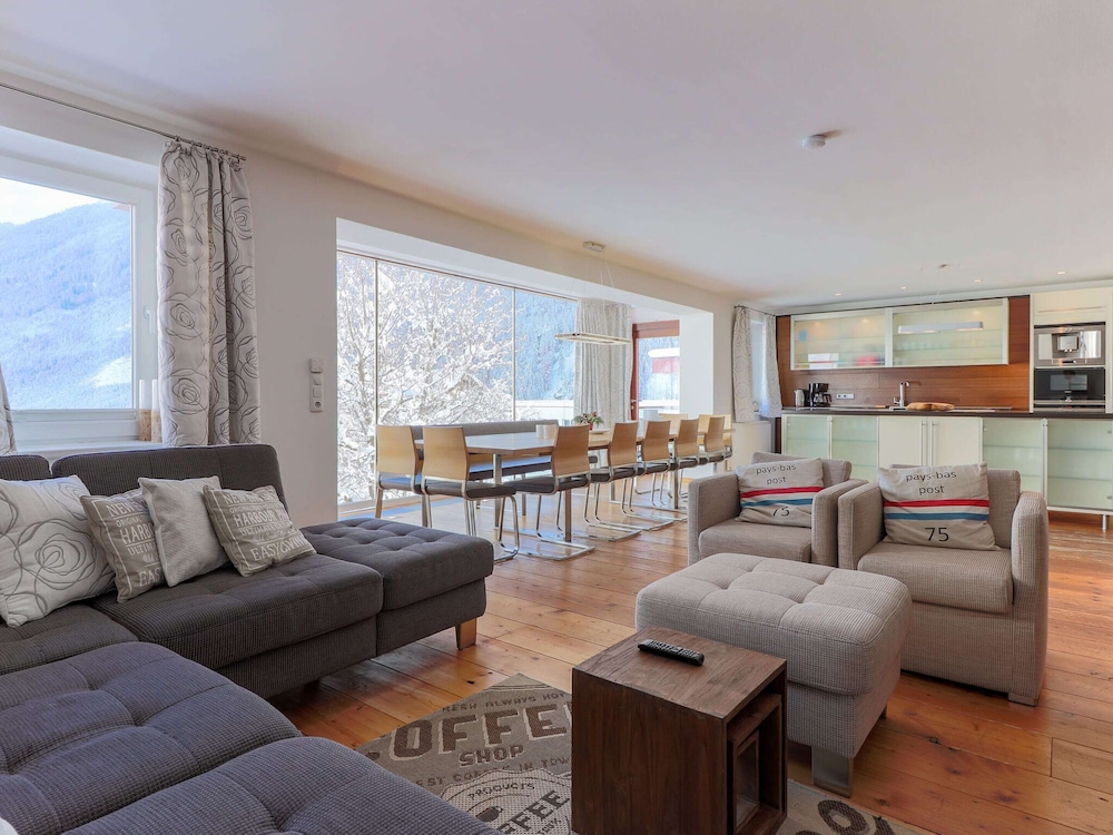 Comfort House, 6 Bedrooms