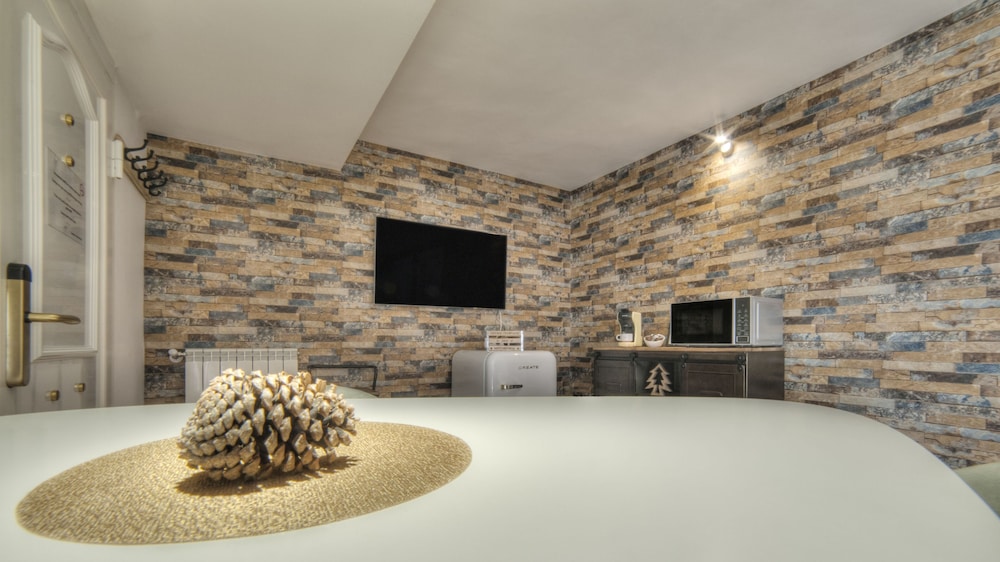 Exclusive Suite photo 2