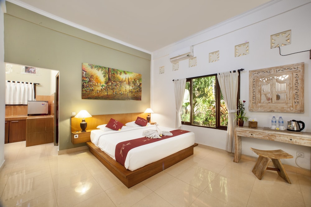 Deluxe Room, 1 King Bed, Balcony, Garden View