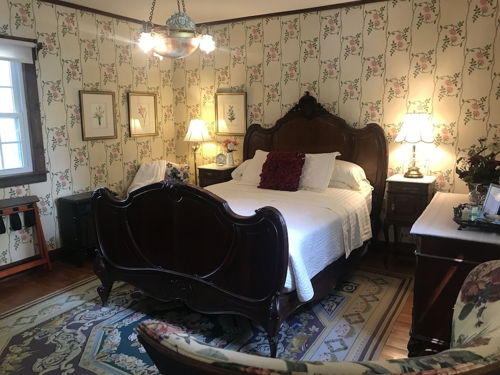 Room (Esther's Garden) photo 1