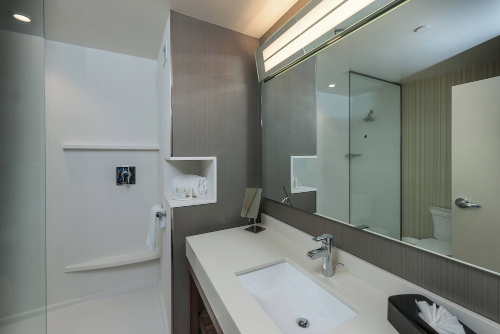 Room, 2 Queen Beds (Hearing Accessible)