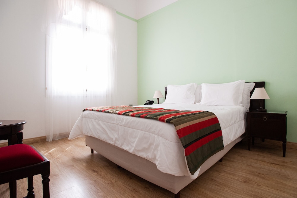 Standard Twin Room, 1 Double Bed photo 3
