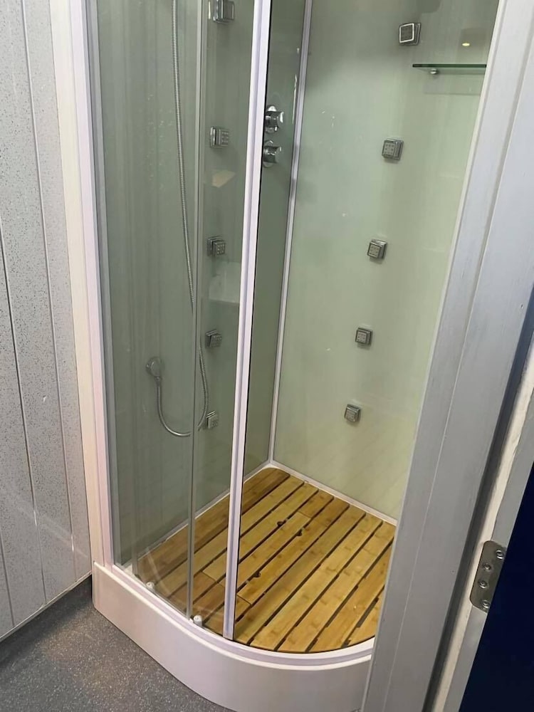 Double Room, Private Bathroom photo 3