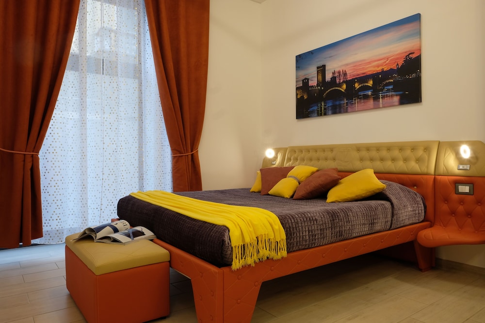 Standard Room, Ensuite photo 1