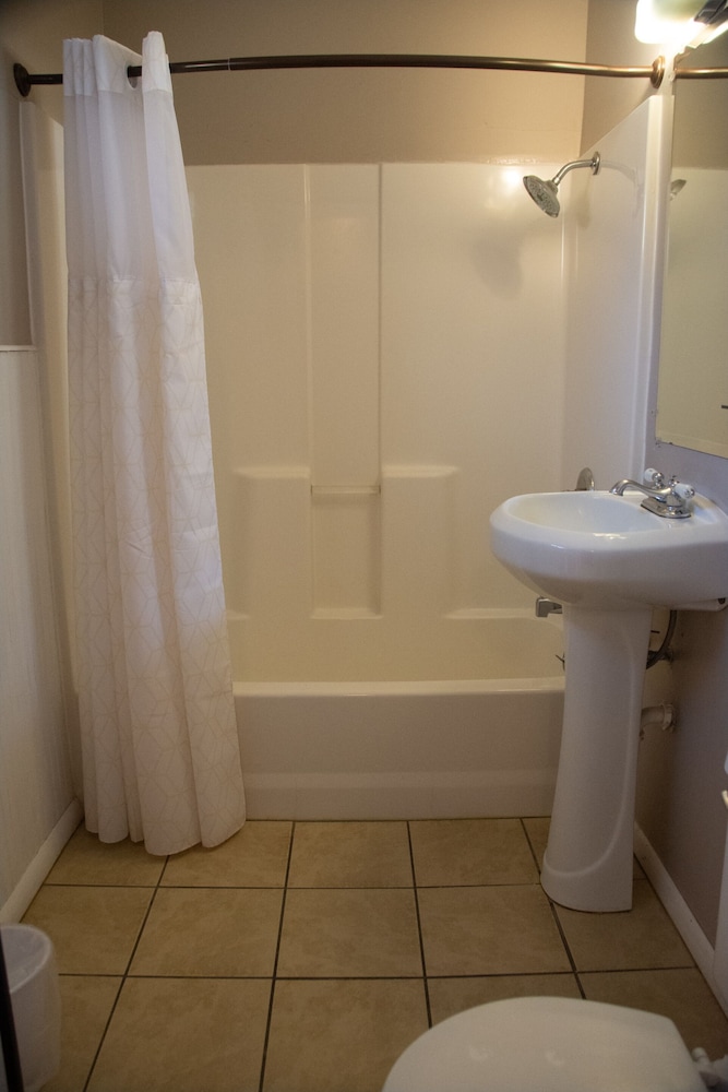 Standard King Room photo 2