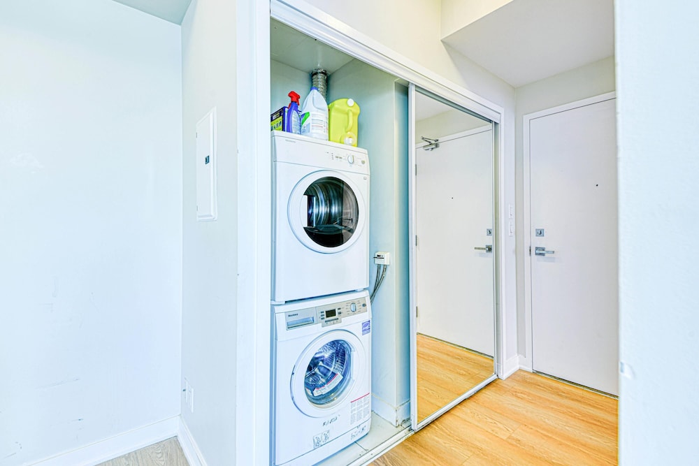 Luxury Apartment thumbnail 5